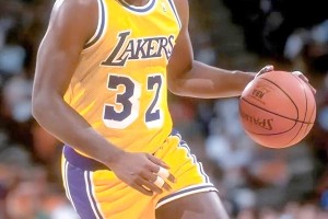 皇冠体育分部-马赛转会期再遭质疑，志在NBA常规赛名次提升，引发热议，资深球员宣示担当的简单介绍